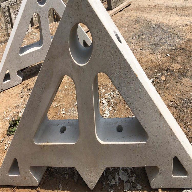 邊長200*80實心護坡磚